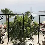 فندق Karya 3*