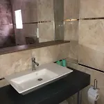 فندق Karya